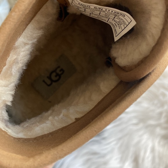 ❄️UGG Greda Shearling waterproof women’s boot 6 brown - Picture 13 of 16